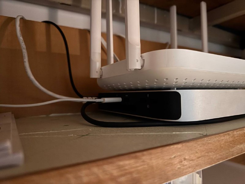 DummyDisplay可以完美的实现不插HDMI线运行就是系统更新可能比较麻烦